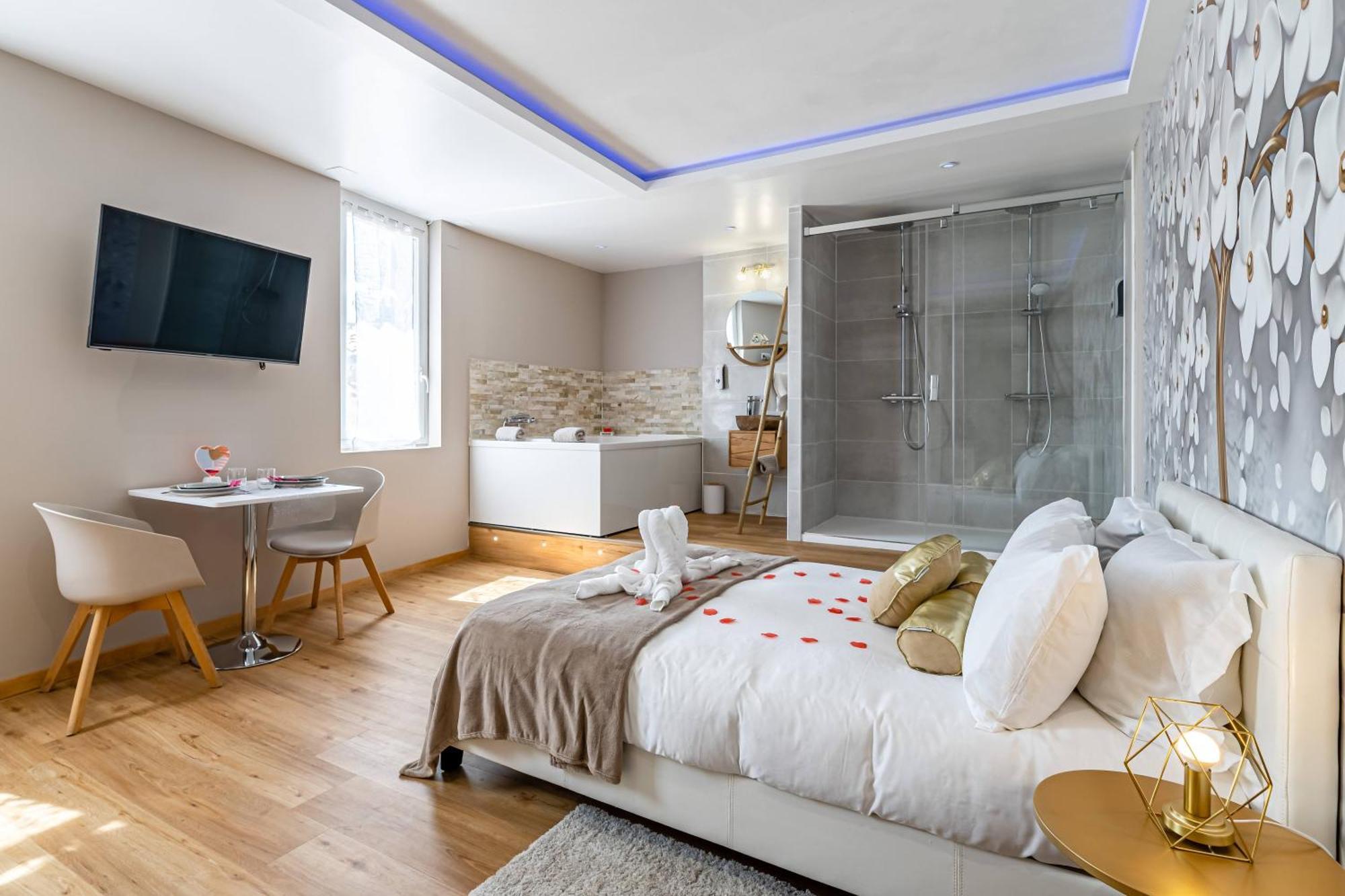 Studio Love Room Spa Baignoire Double La Ciotat Centre Port Quarto foto