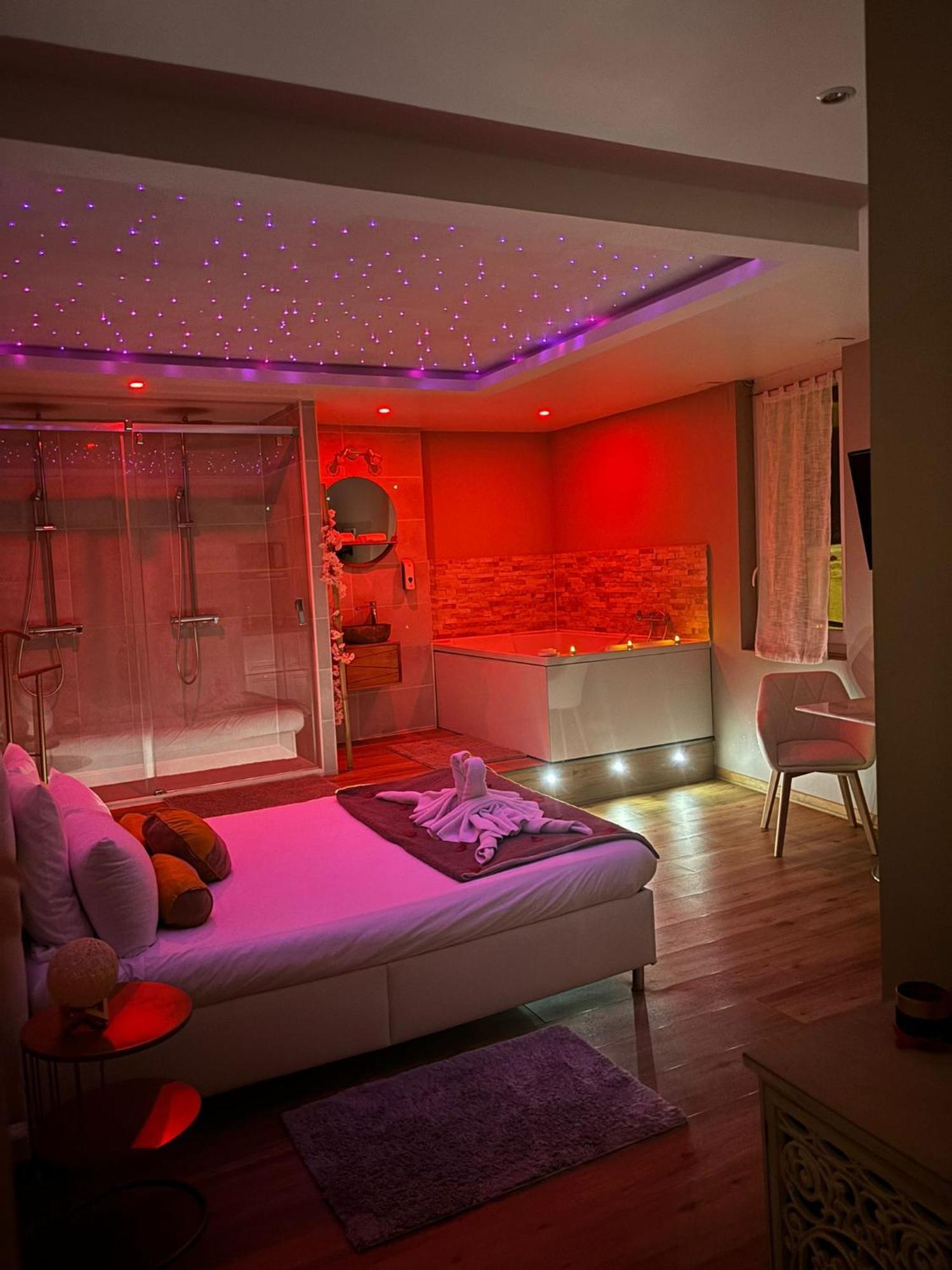 Studio Love Room Spa Baignoire Double La Ciotat Centre Port Exterior foto